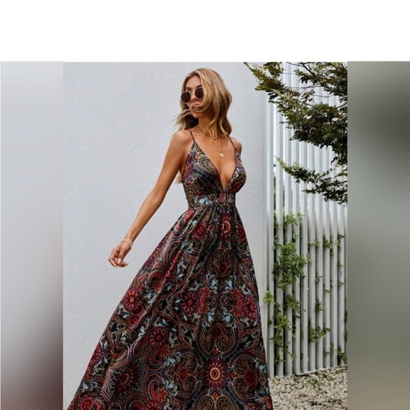 New Flowy Boho Scarf Print Maxi Dress Plunge V Neck Halter Long Red Blue Black - Picture 5 of 5